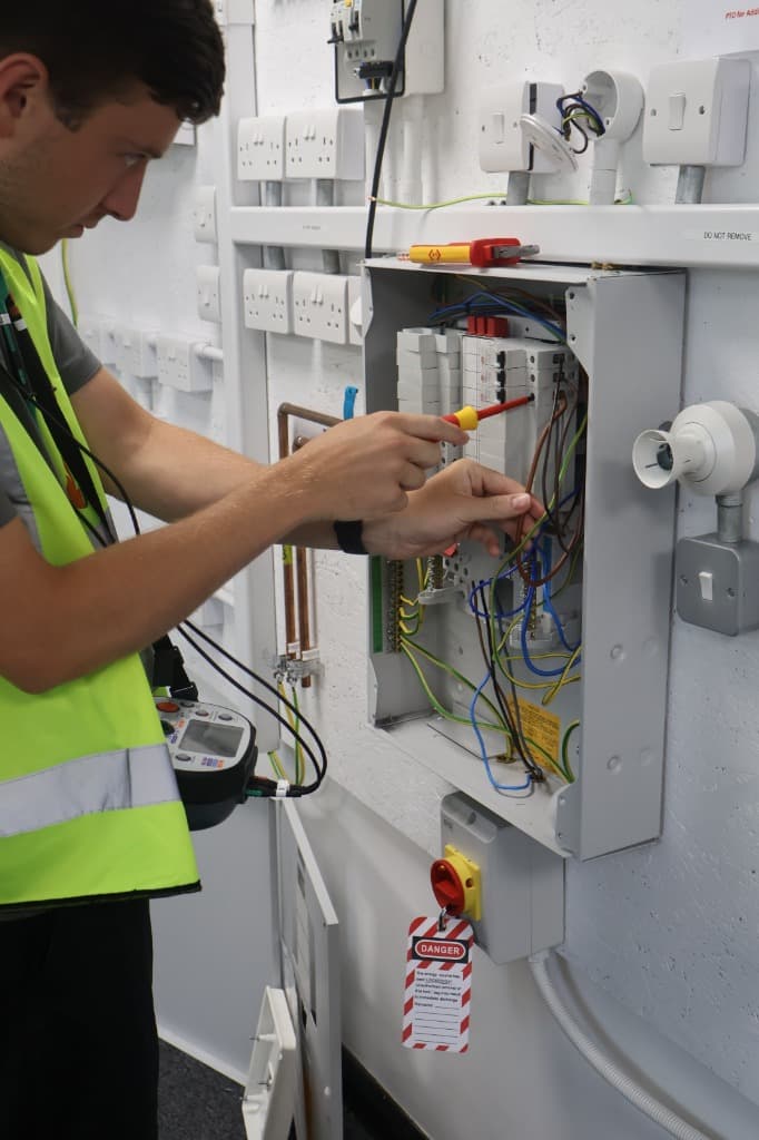Basic Electrical Course (EAL)