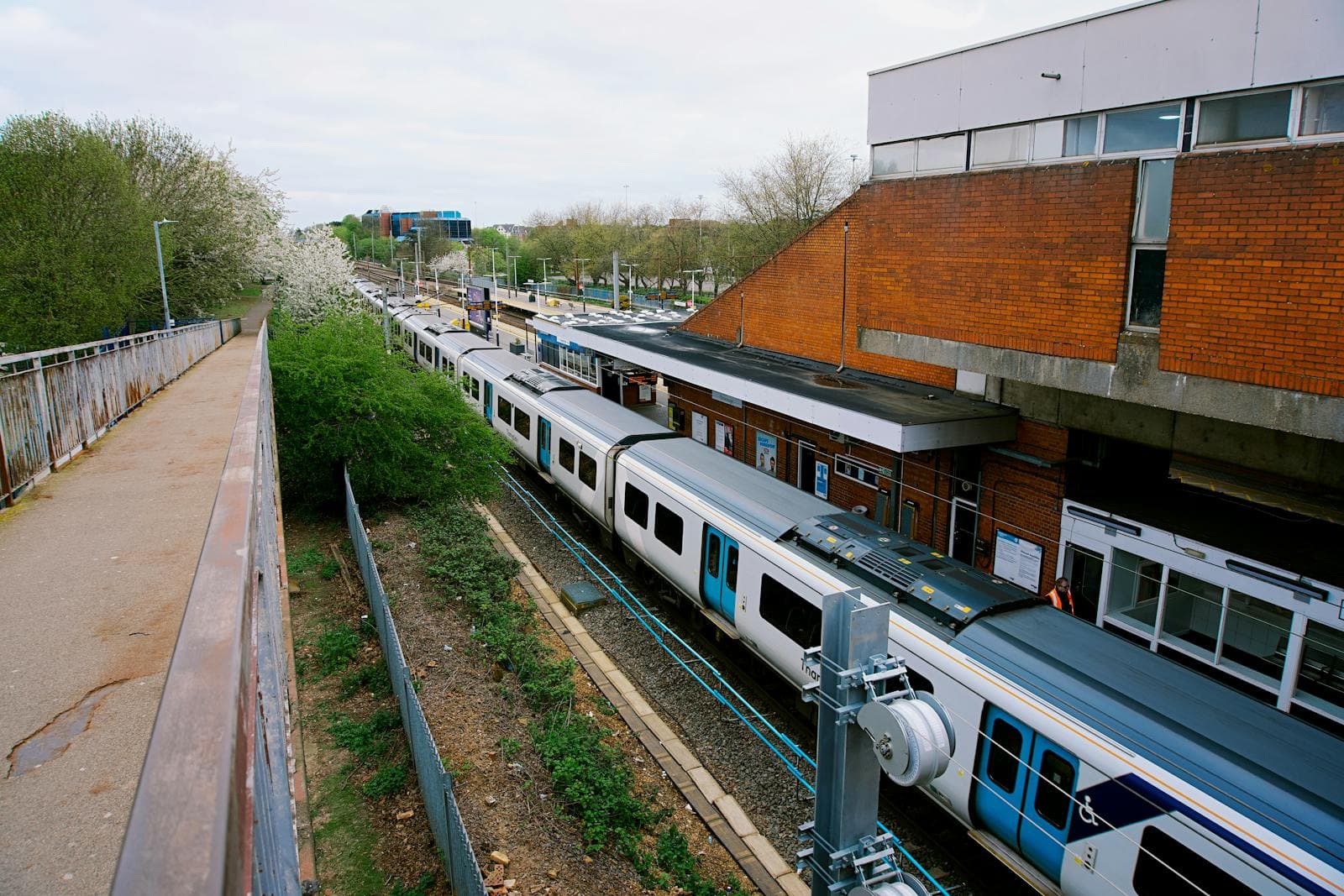 Hertfordshire railway station with access to Cheshunt electrical training
